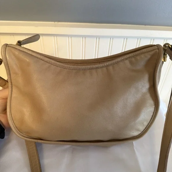 Vintage Coach Swinger Crossbody Shoulder Bag Purse Khaki Tan Camel Pre '94 USA
